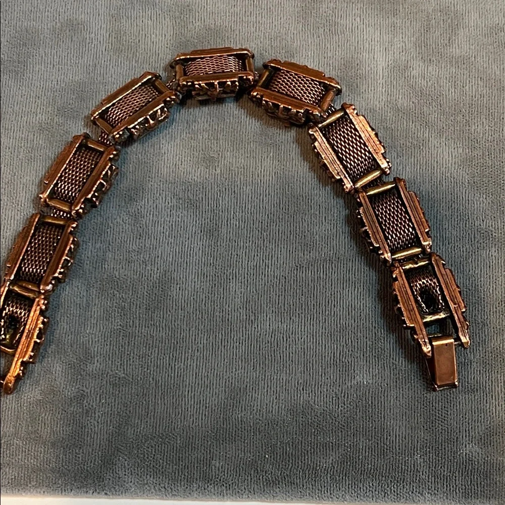 Vintage slide bracelet with floral charms & stone accents - Picture 12 of 17